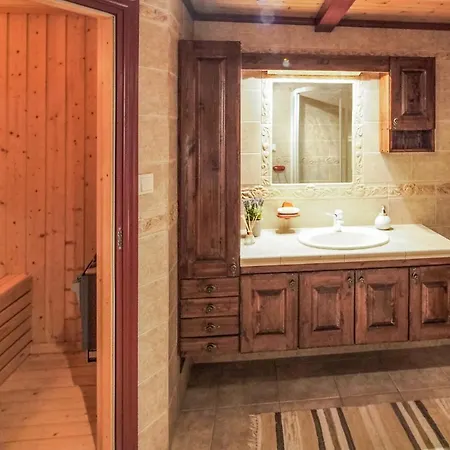 Amazing In With House A Mountain View Holiday home Ostby